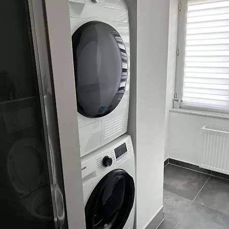 Augsburg Ferienwohnung Апартаменты *